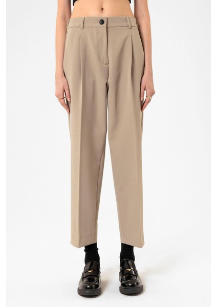 Bej Kadın Yüksek Bel Straight Fit Kısa Pantolon