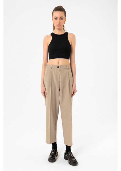 Bej Kadın Yüksek Bel Straight Fit Kısa Pantolon fırsatları