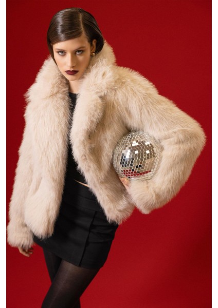 Bej Kadın Ceket Yaka Suni Kürk Ceket