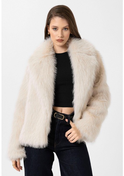 Bej Kadın Ceket Yaka Suni Kürk Ceket modelleri