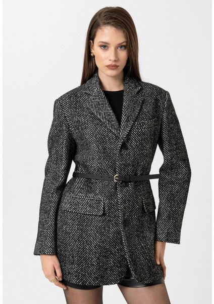Siyah Kadın Balıksırtı Desenli Blazer Ceket
