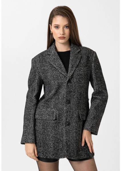Siyah Kadın Balıksırtı Desenli Blazer Ceket