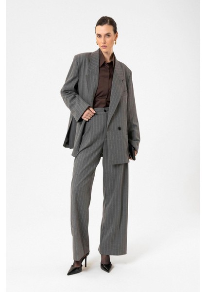 Gri Kadın Çizgili Oversize Blazer Ceket indirimleri