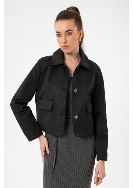 Siyah Kadın Mevsimlik Ince Kısa Ceket
