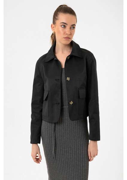 Siyah Kadın Mevsimlik Ince Kısa Ceket fiyatları
