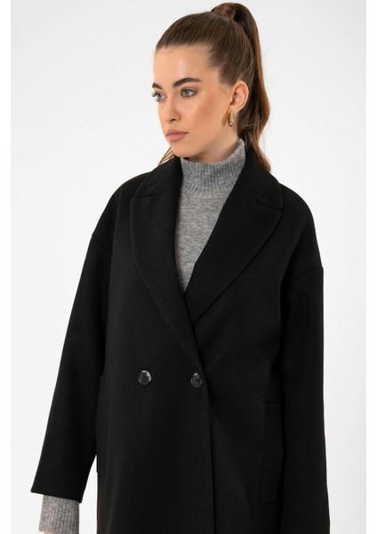 Siyah Kadın Kruvaze Kapama Oversize Kaban