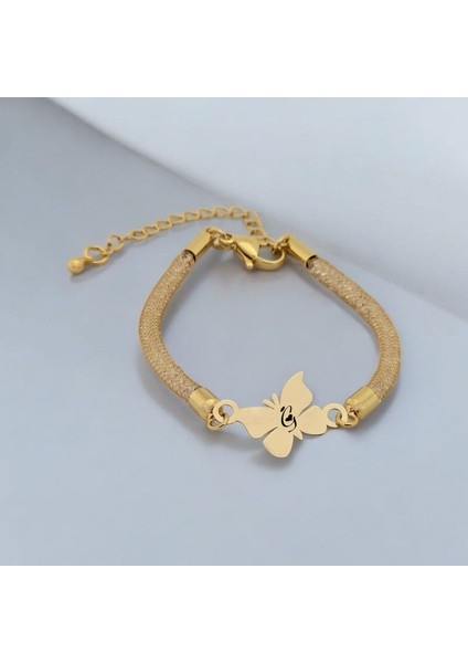 Kadınlar İçin Kelebek Motifli 14 Ayar Altın Plakalı Harfe Özel Bileklik-366Harf-SW