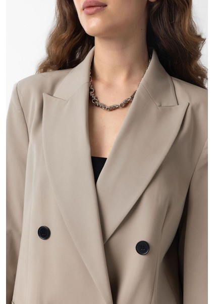Bej Regular Fit Kruvaze Kadın Blazer Ceket fırsatları