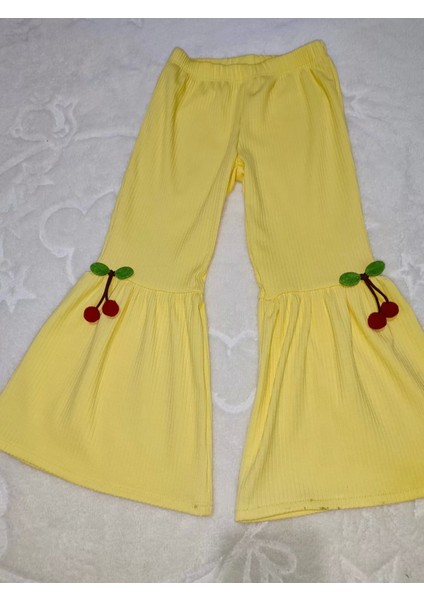 bbyx 1-2-3-4 Yaş Kiraz Baskılı Tişört Ispanyol Paçalı Likralı 2li Kız Çocuk Takımı modelleri