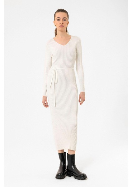 Ekru Kadın Fitilli Midi Triko Elbise fiyatları