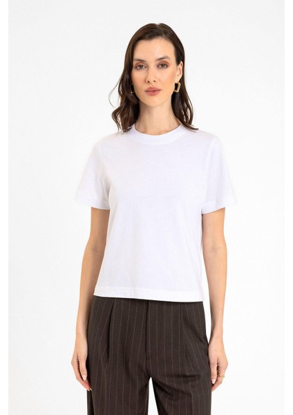 Beyaz Kadın Bisiklet Yaka Basic T-Shirt fiyatları