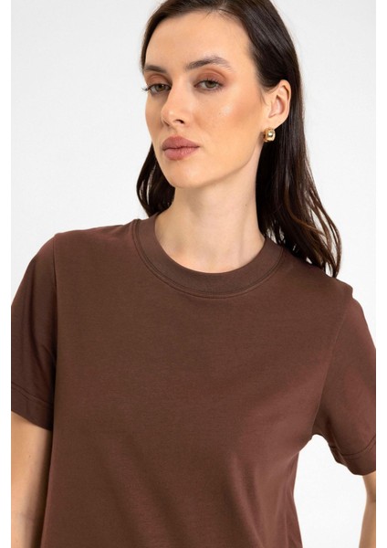 Kahve Kadın Bisiklet Yaka Basic T-Shirt fırsatları