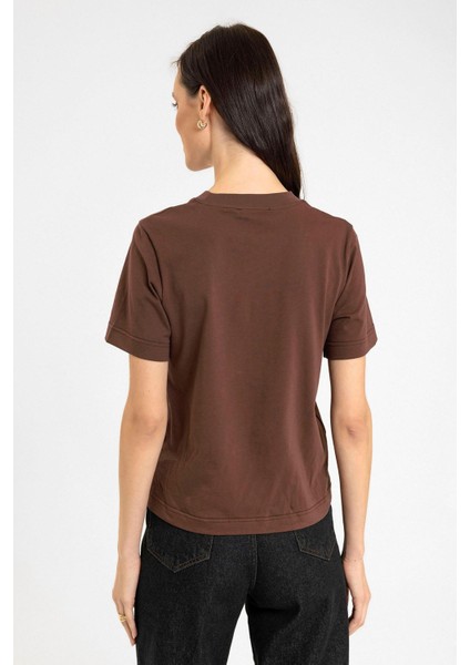 Kahve Kadın Bisiklet Yaka Basic T-Shirt indirimleri