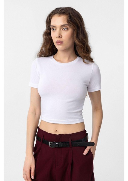 Beyaz Crop Kadın T-Shirt