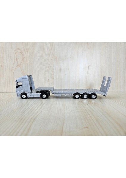 1/64 Ölçek Gri Volvo Fh4 Lowbed Tır Maketi (25 cm Boy) fiyatları