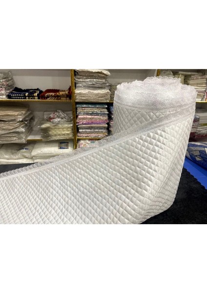 Dantelli Beyaz Kapitone Dantelli Raf Örtüsü En 33 × Boy 10 Metre fiyatları