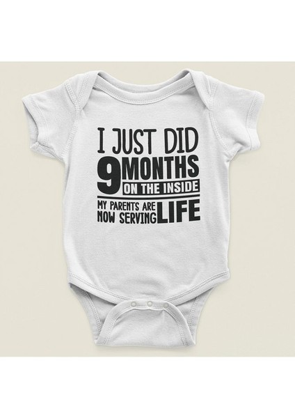 Tasarım 9 Ay Içerde Yattım Yazılı Pamuklu Yumuşak Unisex Çıtçıtlı Body Zıbın