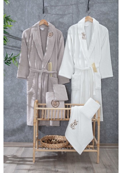 Kahve-Krem Nakışlı 10 Parça Konforlu ve Şık Bornoz Takımı