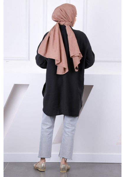 Siyah Yaka Taşlı Tel Cepli Oversize Gömlek