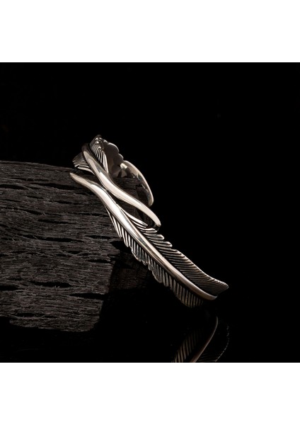 925 Ayar Gümüş Kartal Tüyü Motifli Erkek Kelepçe Bileklik