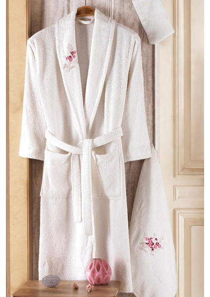 Konforlu ve şık 8'li pamuk bornoz seti, kahverengi tasarım, rahat kullanım fiyatları