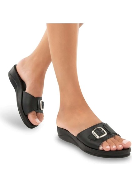 Golden Anatomik Tabanlı Tokalı Kadın Terlik