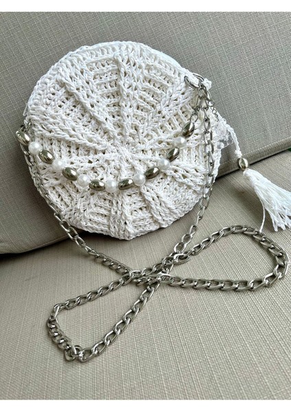 Gümüş Zincir Askılı Beyaz Hasır Çanta / Makaron Çanta (Ayıcık Anahtarlık )