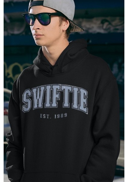 Swiftie Est. 1989 Baskılı Oversize Taylor Swift Hoodie