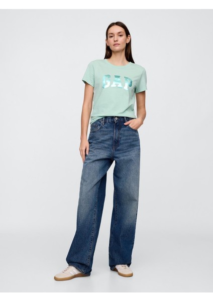 729555013 V-Ss Logo Classic Tee Kadın Tişört modelleri