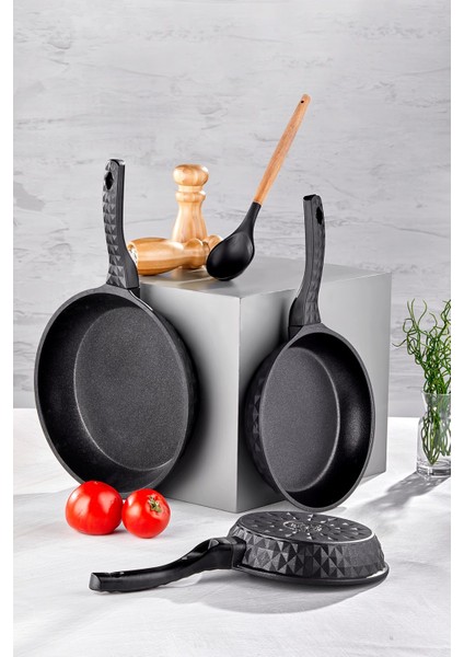 Bella Döküm 3'lü Tava Seti Siyah 20 cm / 24 cm / 28 cm