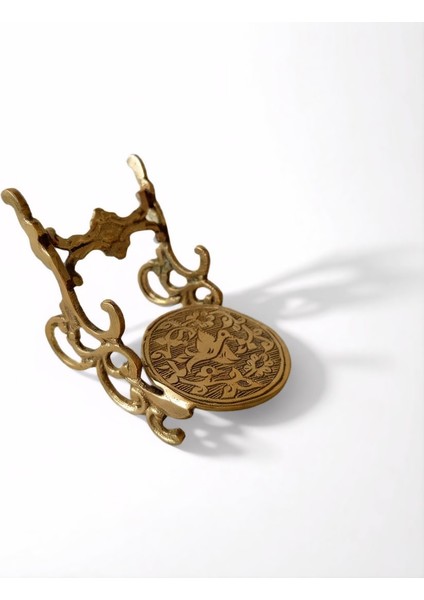 Dekoratif Osmanlı Tarzı 6 'lı Antika Görünümlü Pirinç Kahve Fincanı ve Tabağı Standı Seti fırsatları