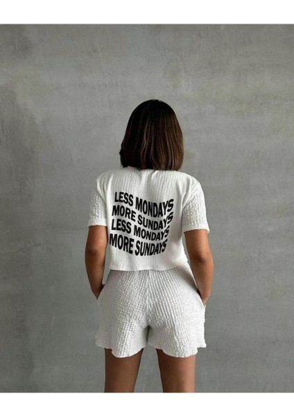 Rahat Fit Dokulu Şortlu Takım