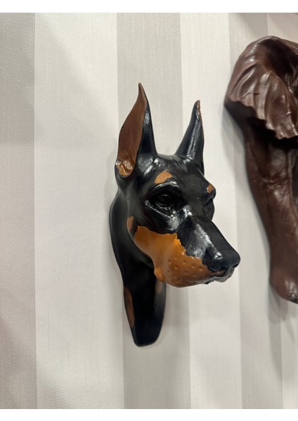 Parlak Siyah Doberman, Köpek Duvar Dekorasyon Ürünü, Dekoratif Duvar Objesi