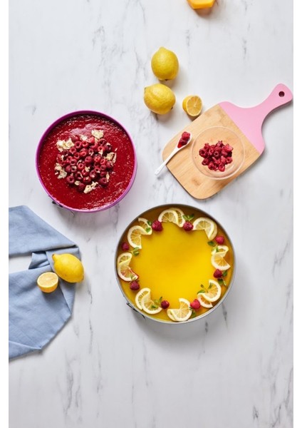 Gri ve fuşya renkli kek kalıbı seti, 28/24 cm, şık ve kullanışlı tasarım fırsatları