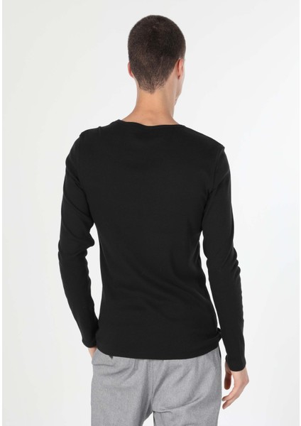 Slim Fit Yuvarlak Yaka Düz Erkek Siyah Uzun Kol Tişört