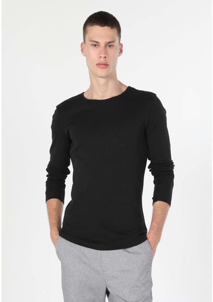 Slim Fit Yuvarlak Yaka Düz Erkek Siyah Uzun Kol Tişört