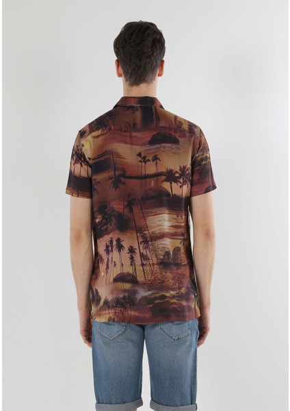 Regular Fit Shirt Neck Baskılı Erkek Kahverengi Kısa Kol Gömlek fiyatları