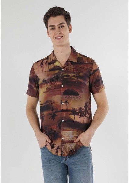 Regular Fit Shirt Neck Baskılı Erkek Kahverengi Kısa Kol Gömlek modelleri