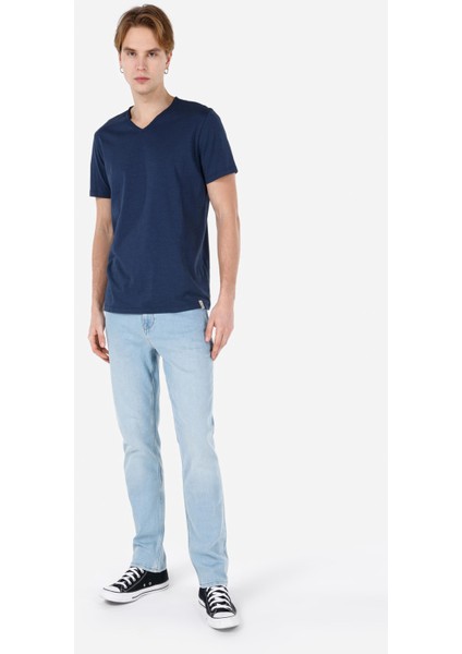 Regular Fit V Yaka Lacivert Erkek Kısa Kol Tişört