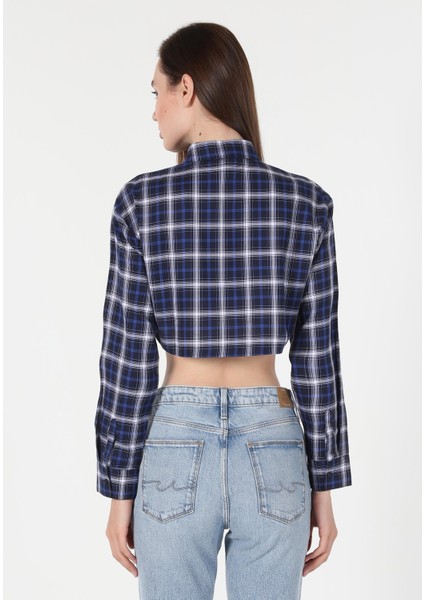 Regular Fit Shirt Neck Ekoseli Kadın Lacivert Uzun Kol Gömlek fiyatları