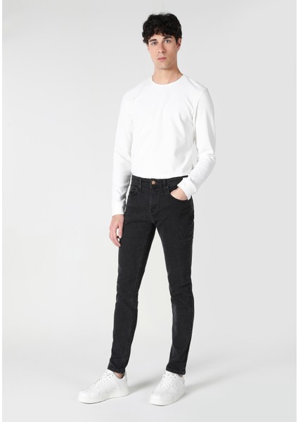 Slim Fit Düşük Bel Dar Paça Erkek Siyah Jean Pantolon modelleri