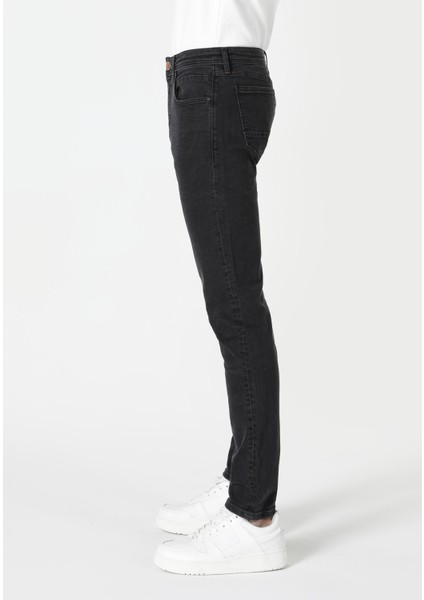 Slim Fit Düşük Bel Dar Paça Erkek Siyah Jean Pantolon fırsatları