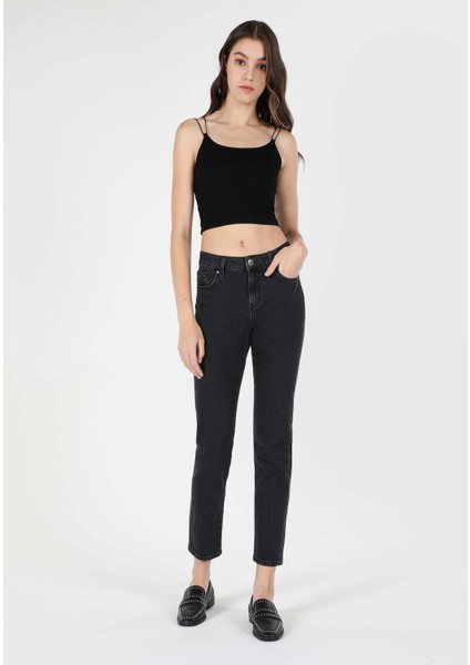 Slim Fit Orta Bel Düz Paça Kadın Siyah Jean Pantolon