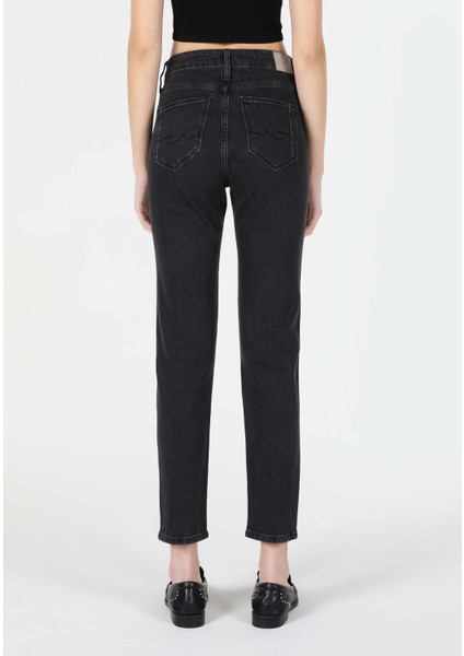 Slim Fit Orta Bel Düz Paça Kadın Siyah Jean Pantolon fiyatları