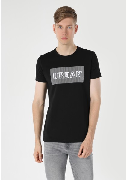 Slim Fit Yuvarlak Yaka Düz Erkek Siyah Kısa Kol Tişört
