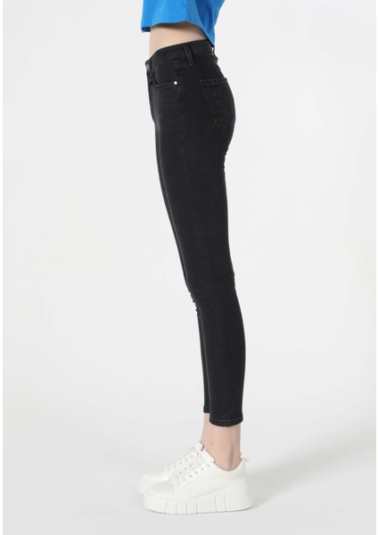 Skinny Fit Orta Bel Dar Paça Kadın Siyah Jean Pantolon fırsatları