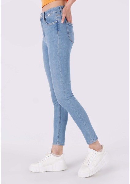 759 Lara Skinny Fit Orta Bel Dar Paça Kadın Mavi Jean Pantolon