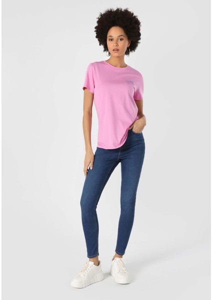 Regular Fit Yuvarlak Yaka Baskılı Kadın Pembe Kısa Kol Tişört modelleri