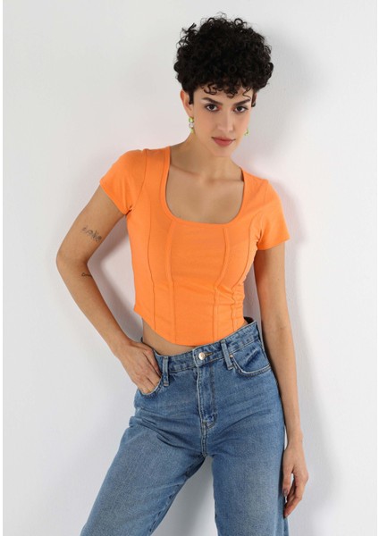 Slim Fit Kare Yaka Kadın Turuncu Kısa Kol Tişört modelleri
