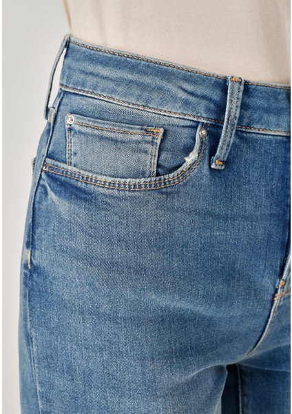Slim Fit Orta Bel Düz Paça Kadın İndigo Jean Pantolon indirimleri